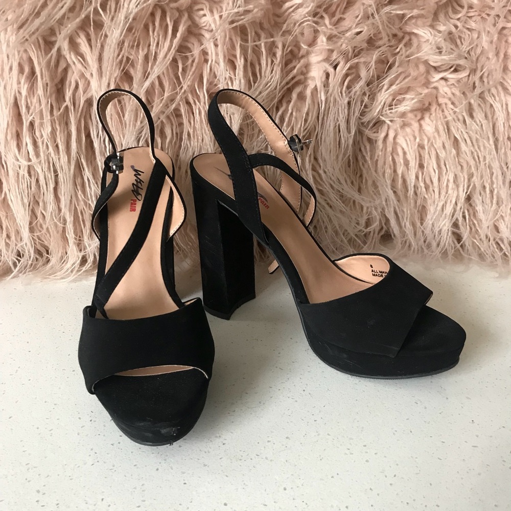 Wild Pair Block Heel Strap Sandals